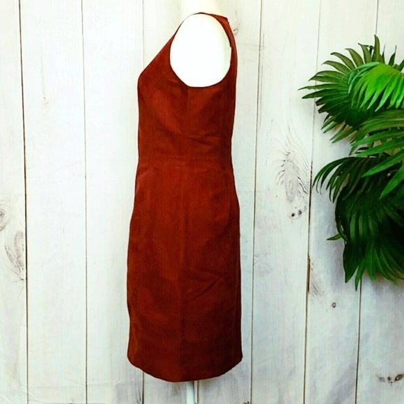 ❤ Banana Republic Red Vegan Suede Sleeveless Dress - Picture 2 of 8